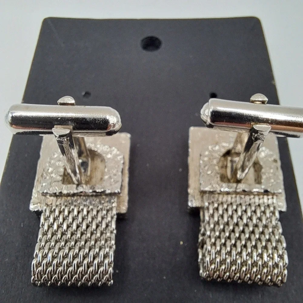 Vintage SWANK Silver Tone Mesh Wrap Cufflinks